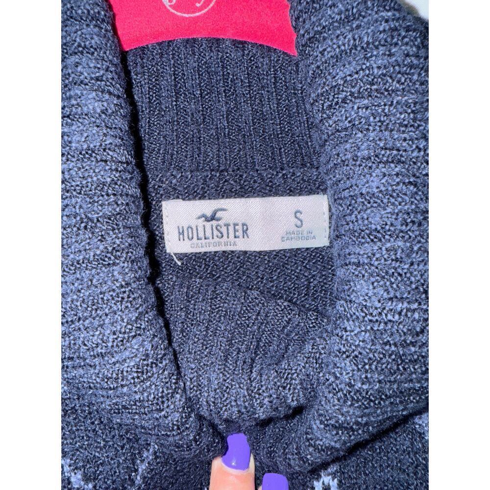 HOLLISTER TURTLENECK ARGYLE SWEATER - Picture 2 of 4